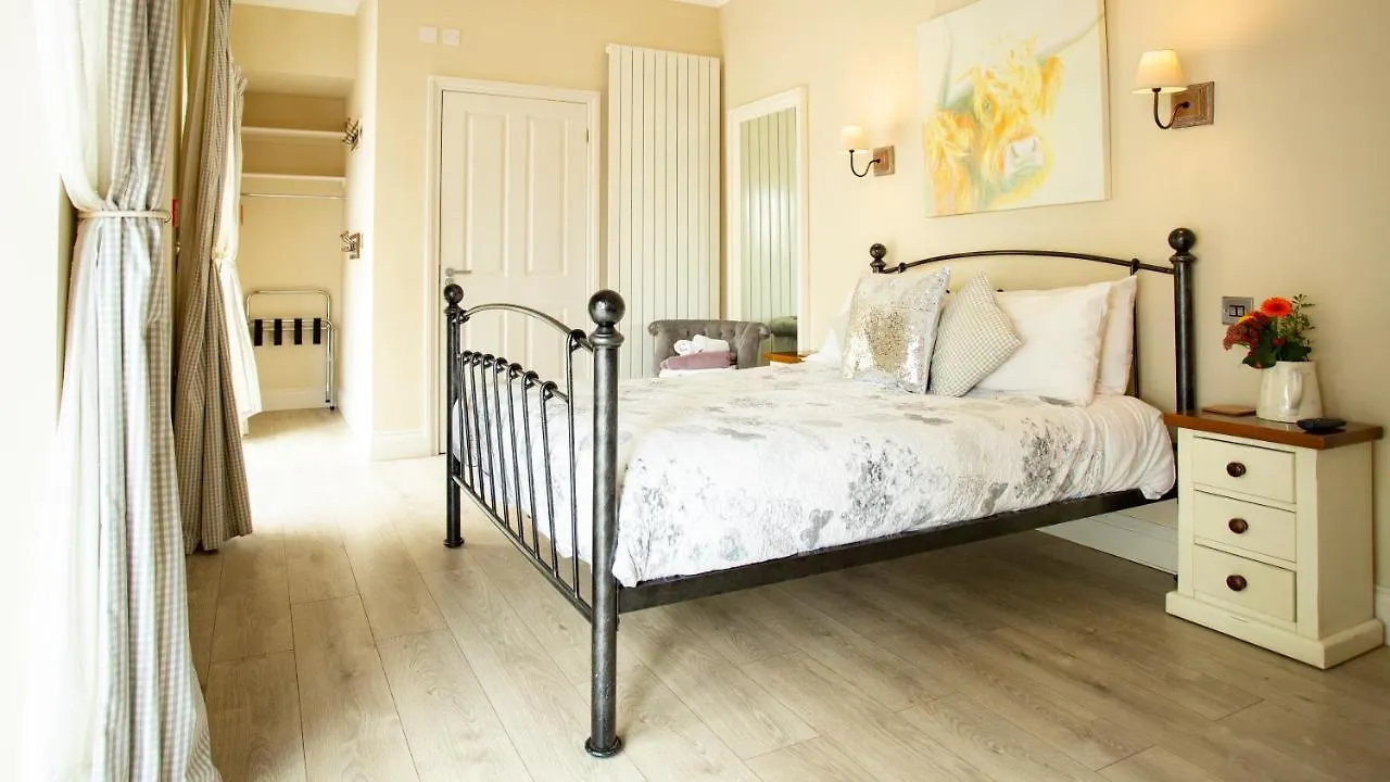 Accommodation Bristol Airport Redhill