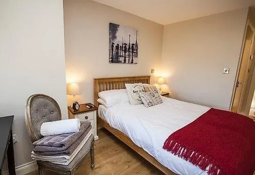 Accommodation Bristol Airport Redhill  0*, Redhill (Somerset)
