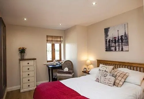 Accommodation Bristol Airport Redhill